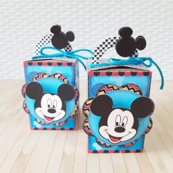 Kit digital Mickey com arquivo de corte Studio e PNG. Decoração de aniversário, topper e topo de bolo para festas.