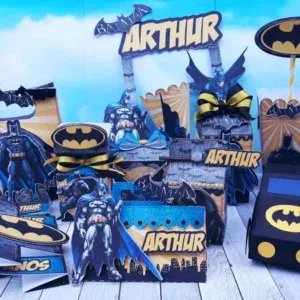 Kit Decoração Aniversário do Batman em Arquivo de Corte Studio. Essencial para festas com este tema. Inclui moldes de topo de bolo e topper.
