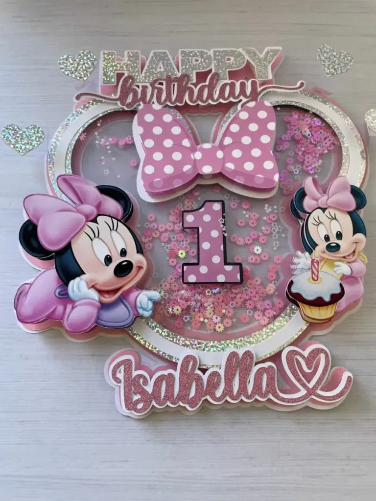 Topo de bolo Minnie Baby em camadas para decoração infantil.
