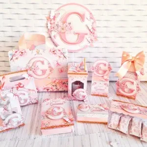 Kit Arquivo de Corte Flores Rosa Studio e PDF. Ideal para decoração de festas de aniversário com temas florais românticos. Inclui moldes de topo de bolo e topper.