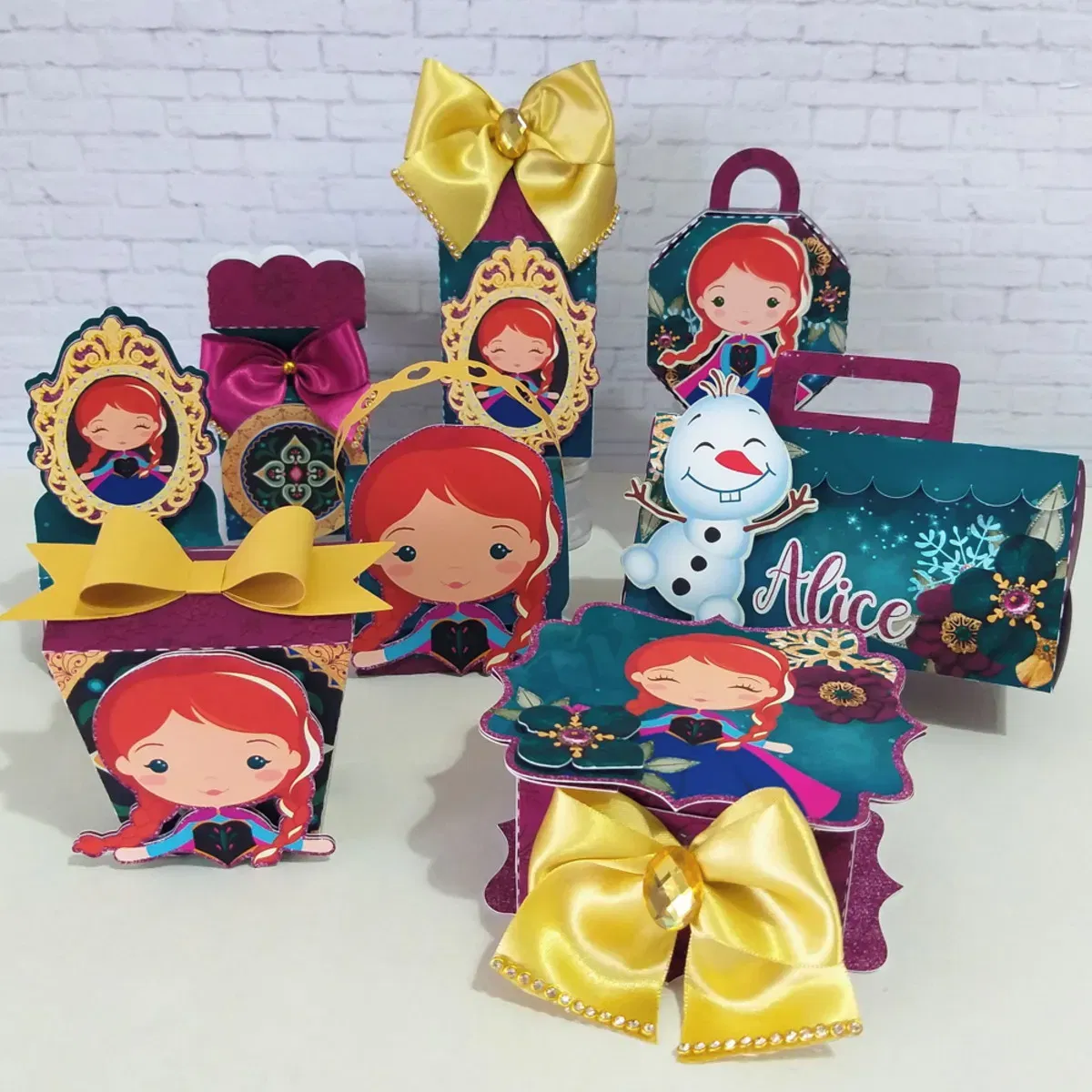 Decoração Anna Frozen para imprimir e recortar. Arquivo de corte, topper e festas.