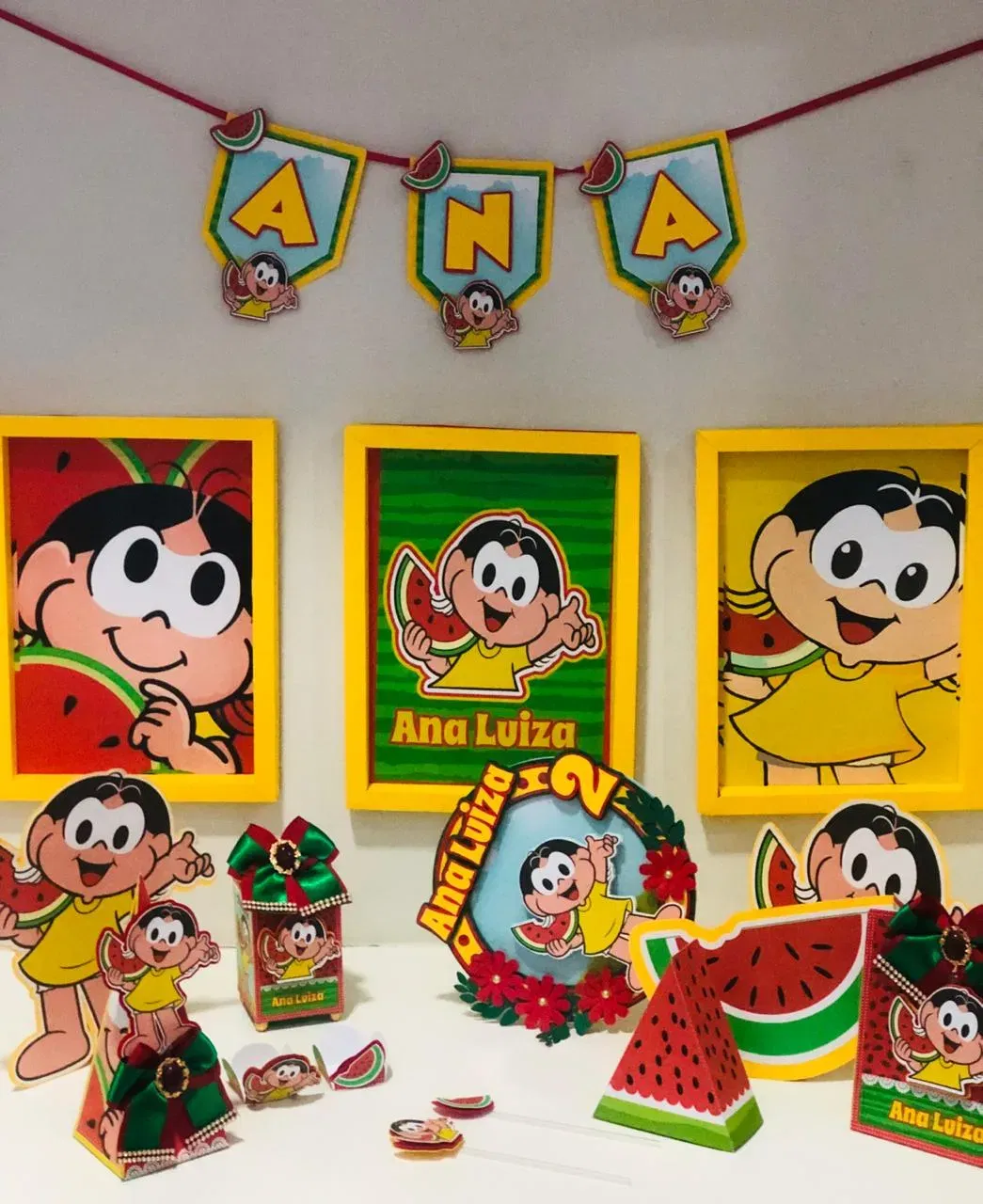 Arquivo de Corte Magali Melancia para decoração de festa. Formatos Studio e PDF para corte em máquina ou manual. Inclui topper