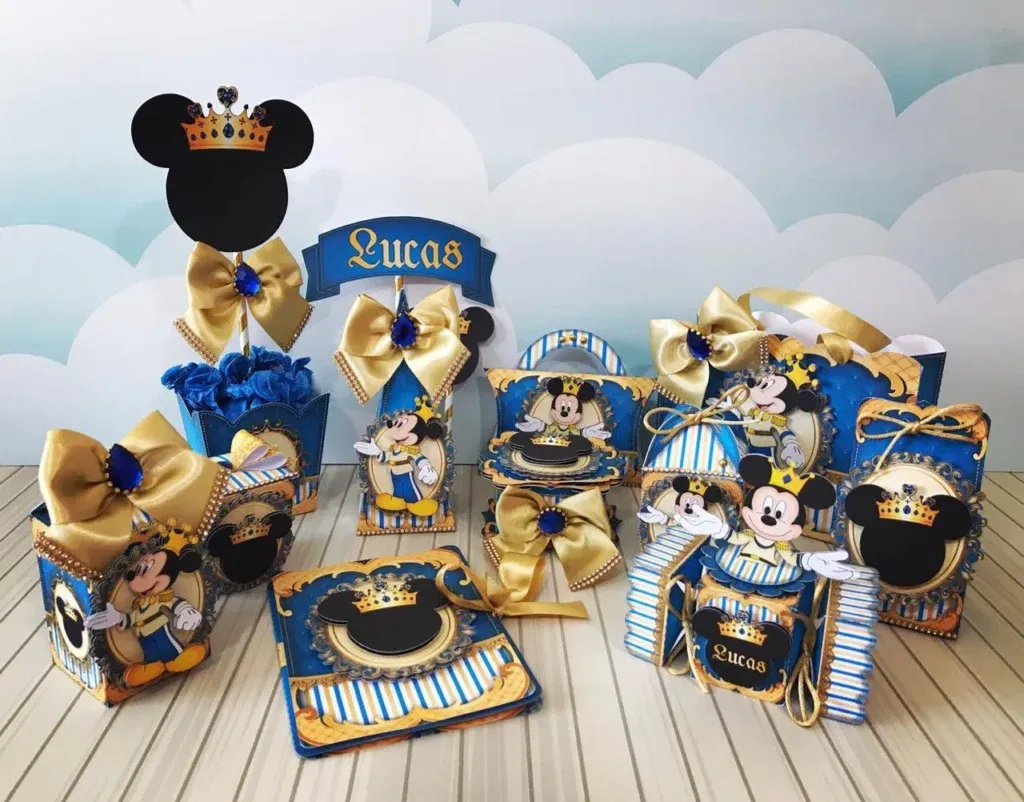 Arquivo de corte Mickey Realeza para decoração de festas. Inclui topper e topo de bolo em Studio, PNG e PDF.