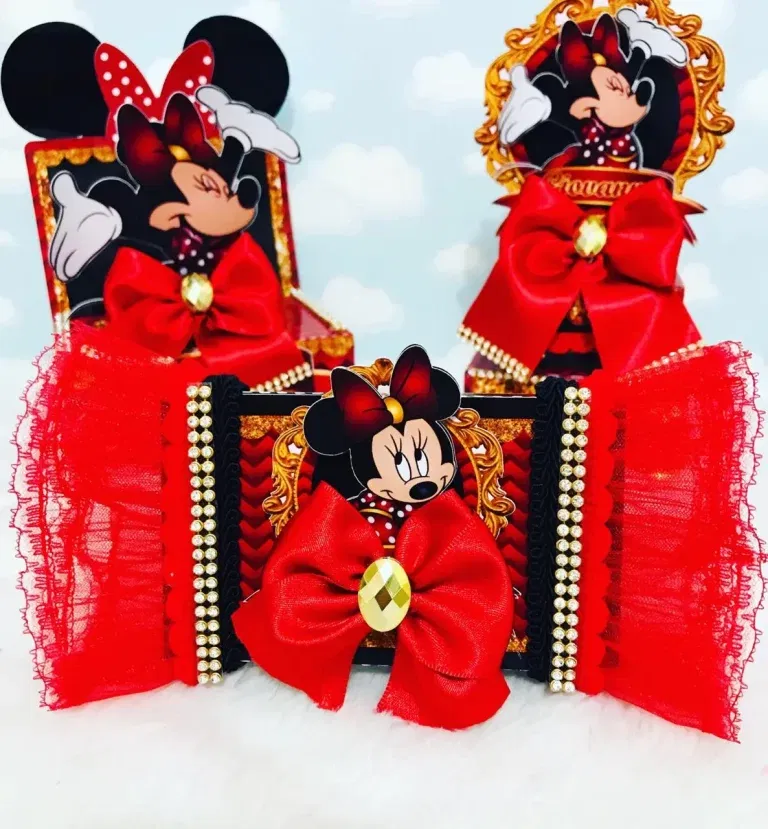 Topo de bolo Minnie Vermelha 3D. Arquivo de corte Studio e PDF para topper e decoração de aniversário.