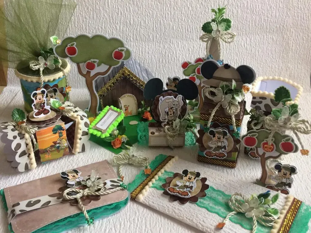 Decoração de aniversário DIY: Safari do Mickey. Arquivo de corte Studio e PDF para festas, topper e topo de bolo.