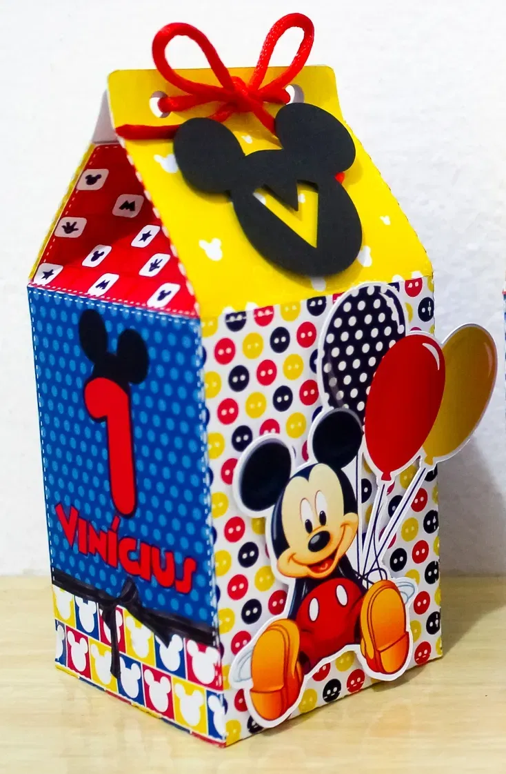 Kit digital Turma do Mickey com arquivo de corte Studio. Decoração de aniversário, topper e topo de bolo para festas.
