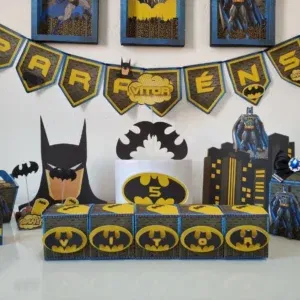Decoração Aniversário Batman Destaque. Arquivo de Corte Studio e PDF para festas de aniversário. Inclui moldes para topo de bolo e topper.