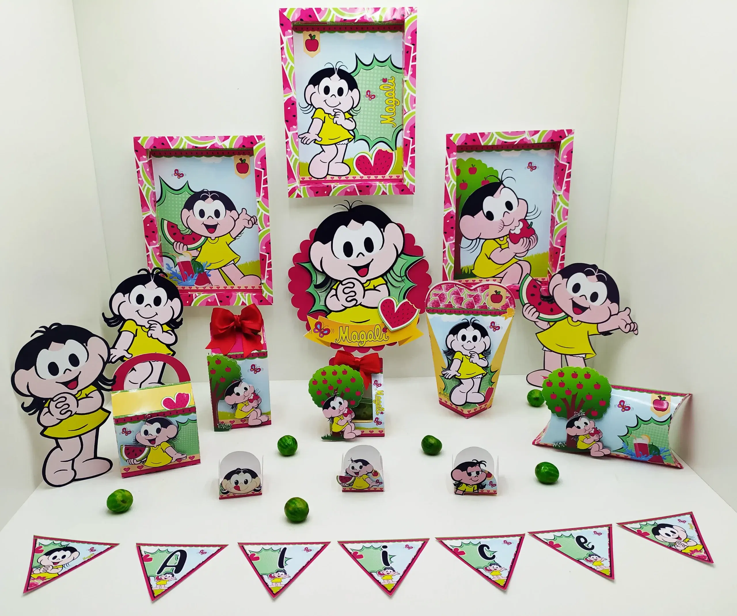 Topper e Decoração Bolinho Magali. Arquivo de Corte Studio