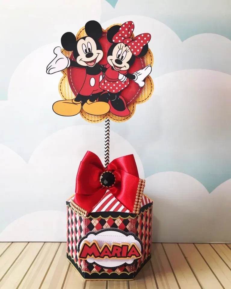 Topo de bolo Mickey e Minnie em alta resolução (PNG, Studio e PDF). Perfeito para decoração de festas e topper de aniversário.