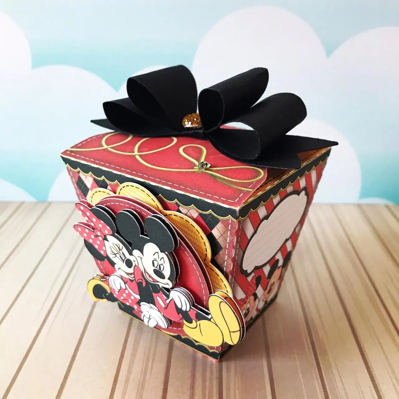 Decoração para festa Mickey e Minnie. Arquivos PDF e PNG para impressão e arquivo de corte Studio. Moldes de topper e topo de bolo.
