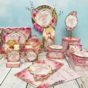 Kit de topper e decoração 15 Anos Flores Rosa (Studio/PDF). Arquivo de Corte para festas de aniversário com temas elegantes. Inclui moldes de topo de bolo.