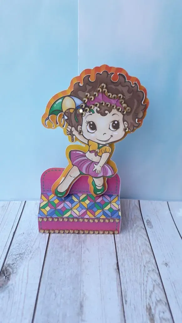 Decoração Carnaval em camadas 3D. Arquivo de corte Studio e PDF para topper e festas.