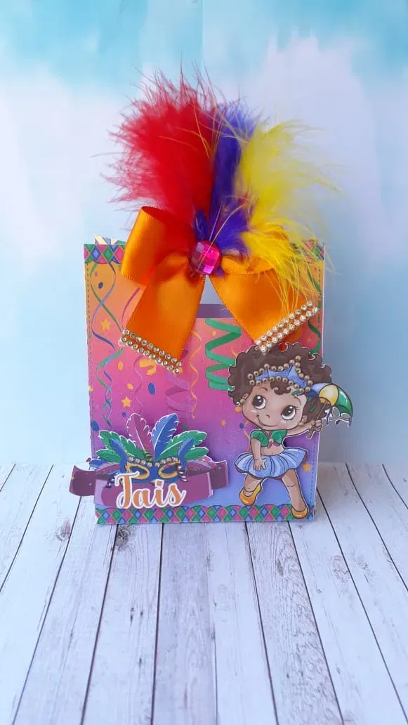 Decoração tema Carnaval para imprimir e cortar. Arquivo de corte Studio e PDF para topper.