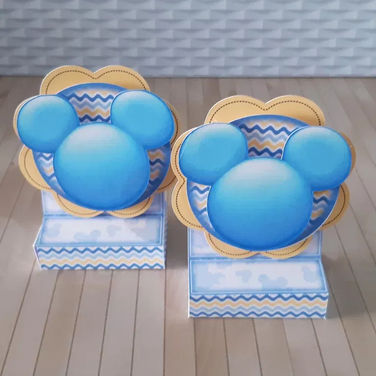 Topo de bolo e topper Turma do Mickey Baby em alta resolução. Arquivos PNG, Studio e PDF para decoração de festas.