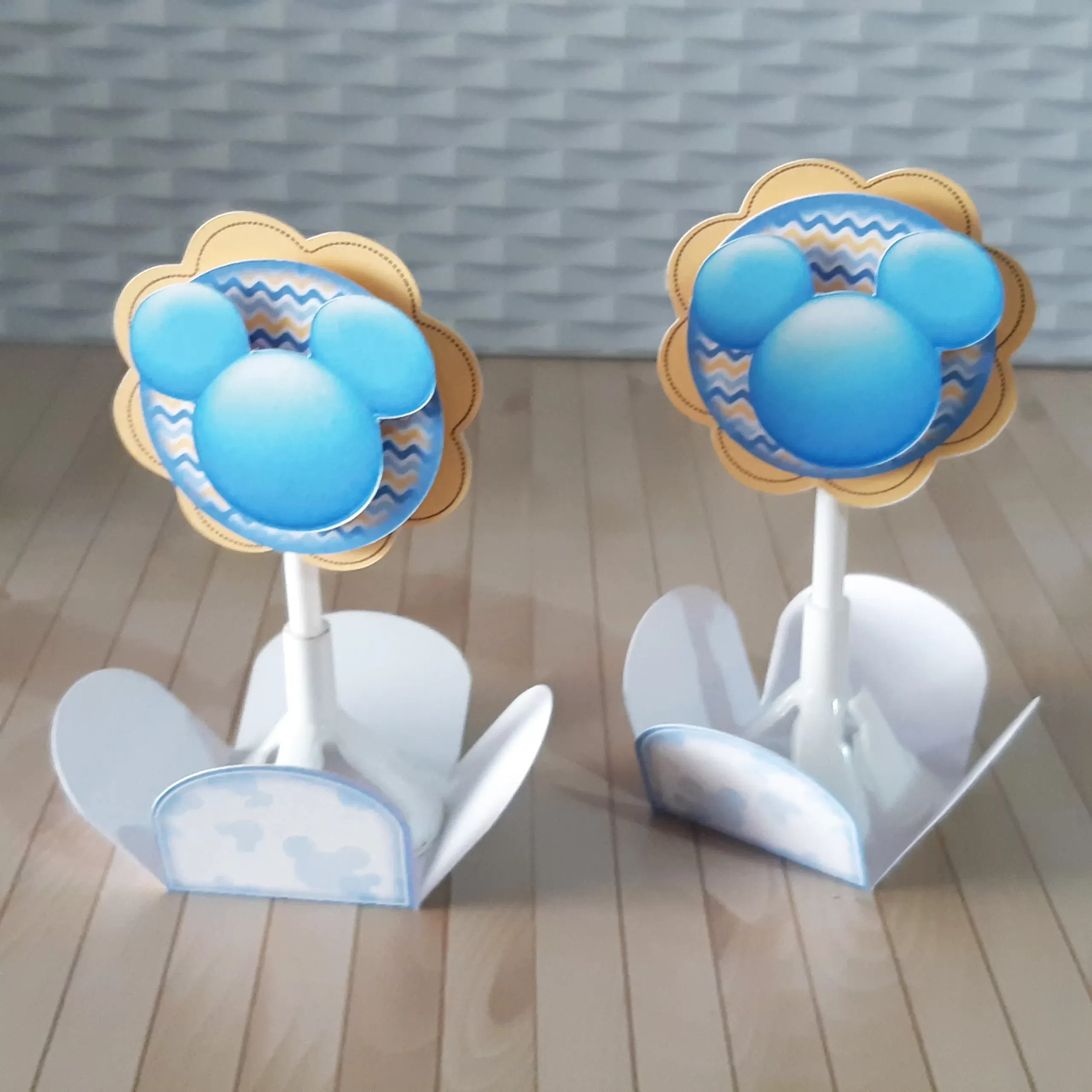 Kit digital Turma do Mickey Baby com arquivo de corte Studio e PNG. Decoração de aniversário, topper e topo de bolo.