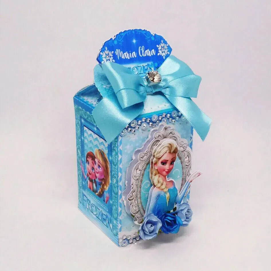 Kit de decoração da Frozen para aniversário em Studio. Temas, topper e festas.
