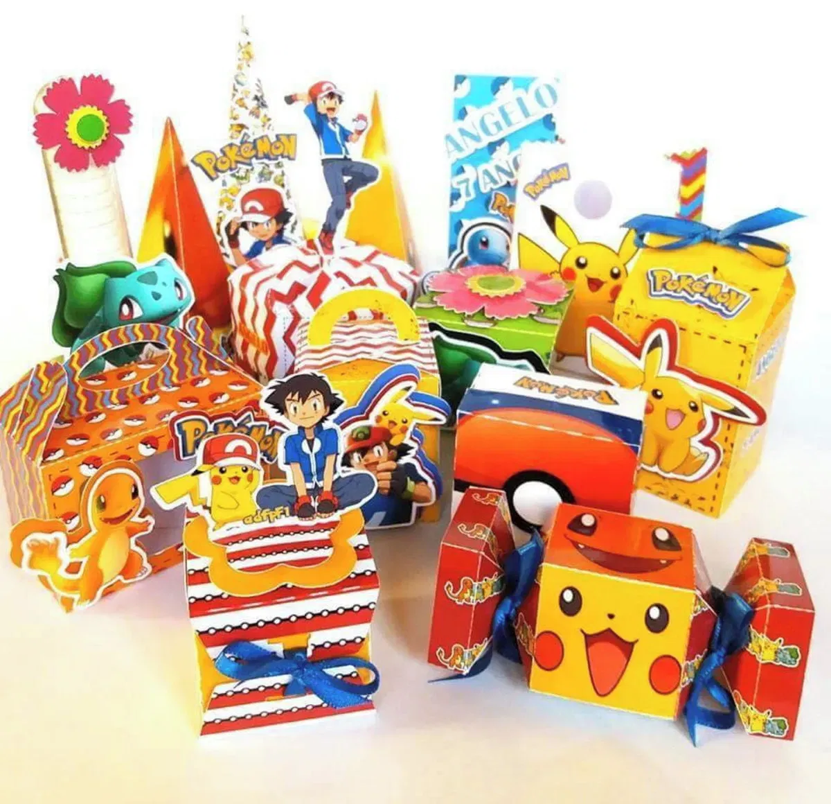 Kit Decoração de Aniversário Pokémon. Arquivo de Corte Studio essencial para festas com este tema. Inclui moldes de topo de bolo e topper.