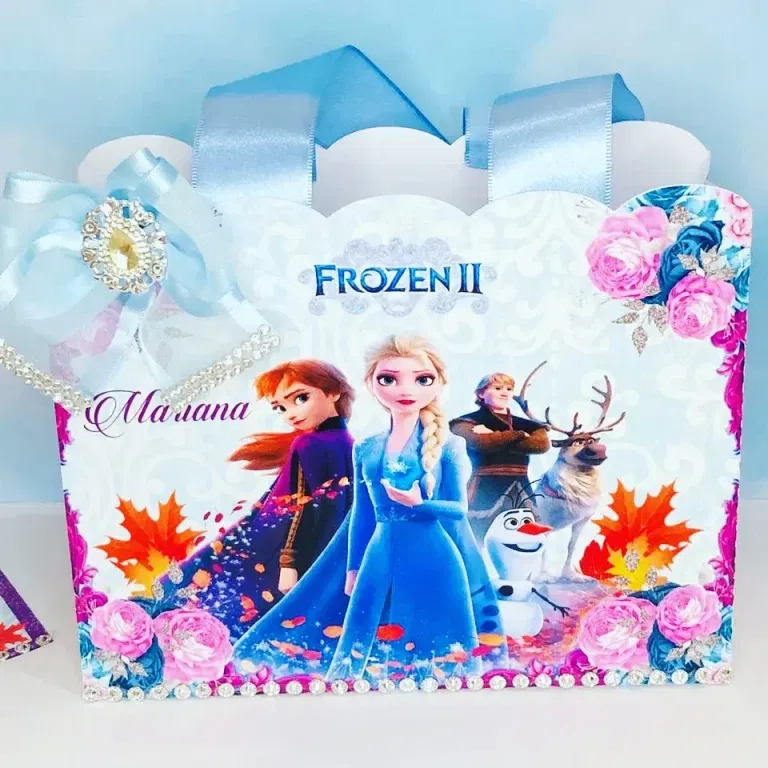Kit profissional para festas Frozen. Arquivo de corte, topper e temas.