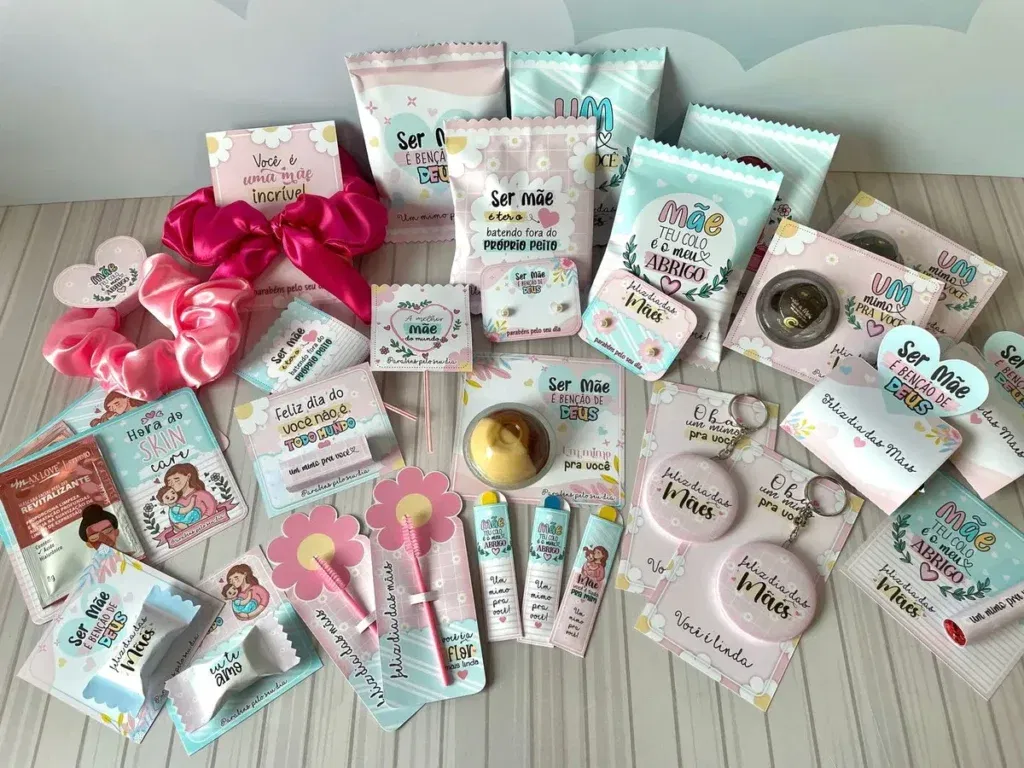 Enfeite Dia das Mães em arquivo de corte Studio e PNG para decoração.