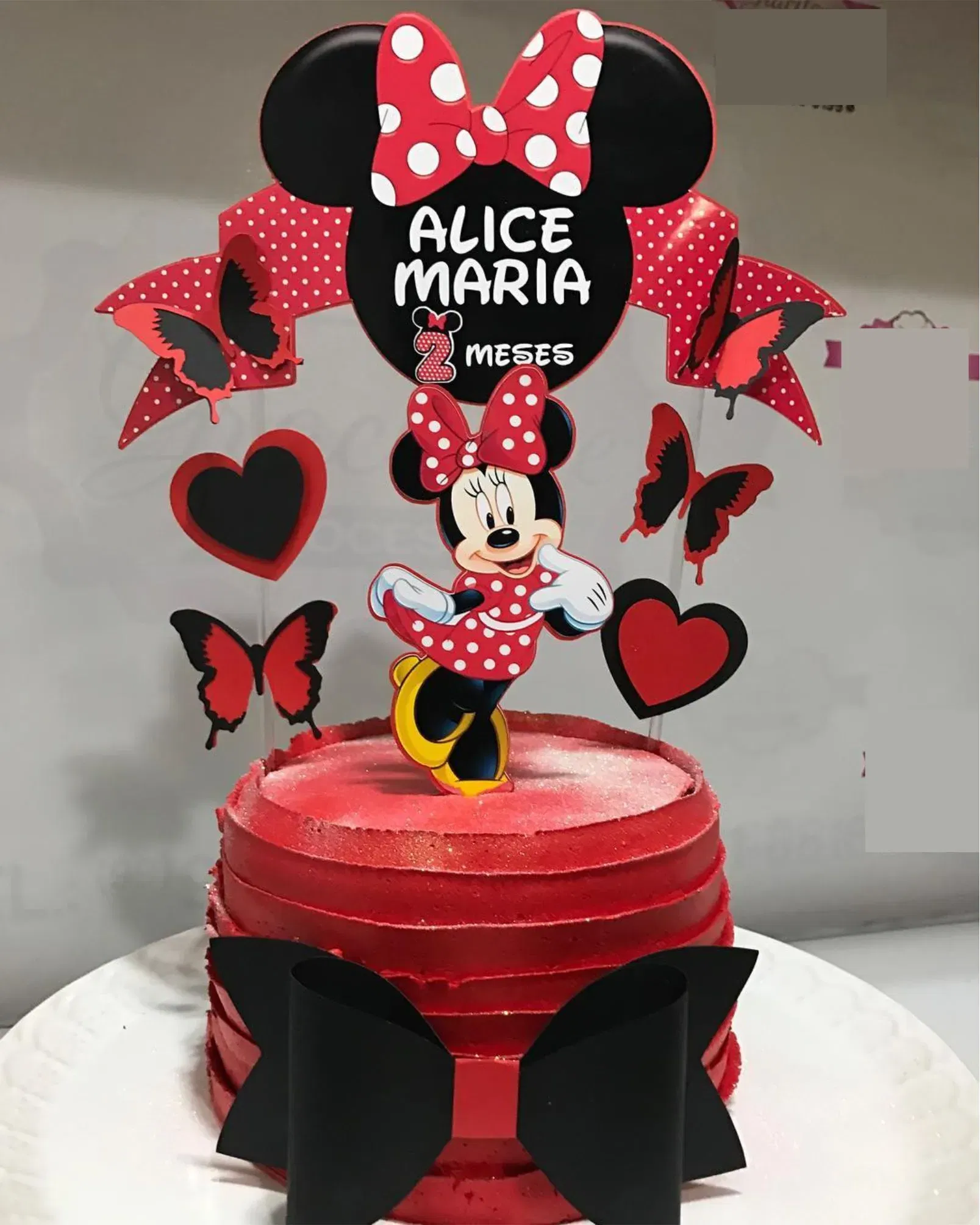 Topper de bolo Minnie Vermelha em camadas para Silhouette Studio. Ideal para decoração de aniversário e temas de festas.