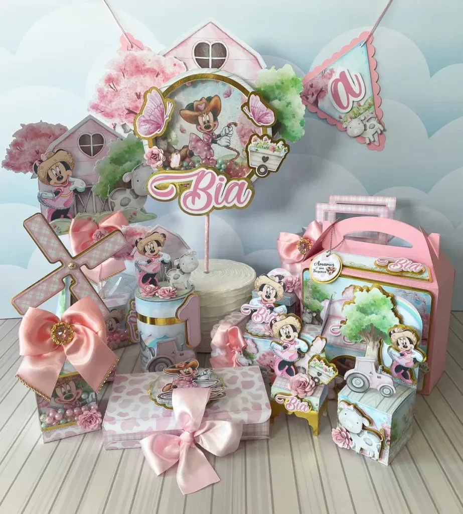 Topo de bolo Minnie Fazendeira em camadas. Arquivo de corte Studio e PDF para topper e decoração.