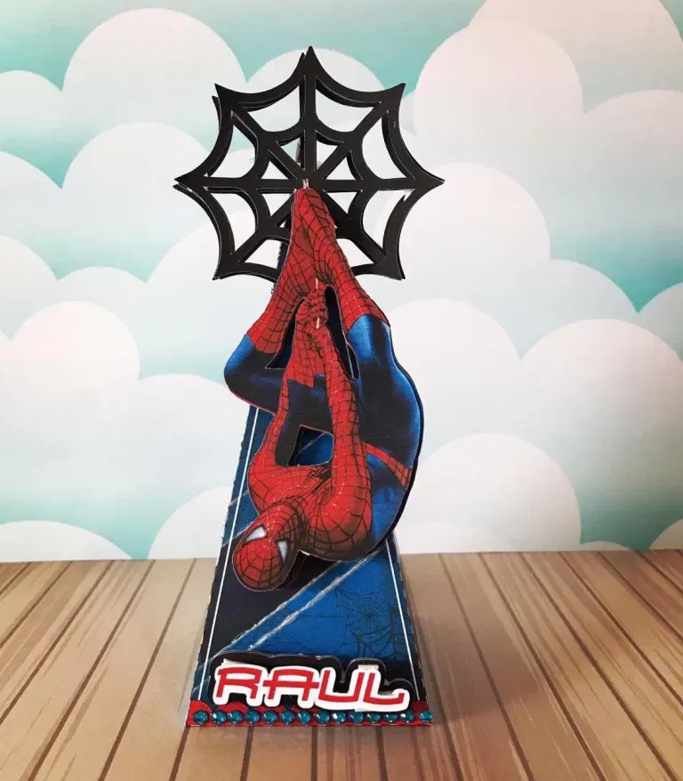 Kit Aniversário Homem Aranha em Studio, Png e Pdf. Decoração, topper, temas e festas.