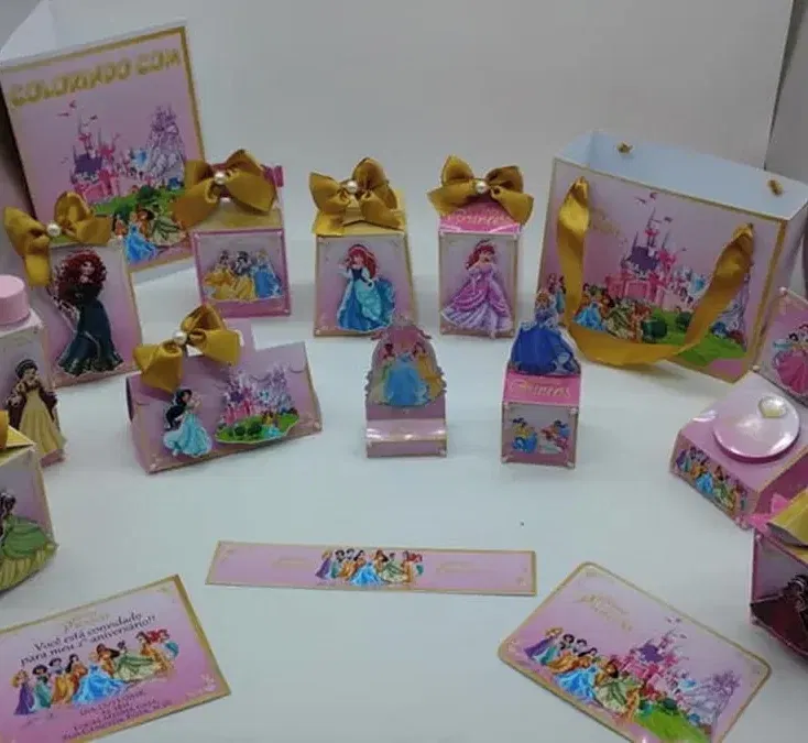 Kit profissional de decoração Princesas Disney. Arquivo de corte, topper e festas.