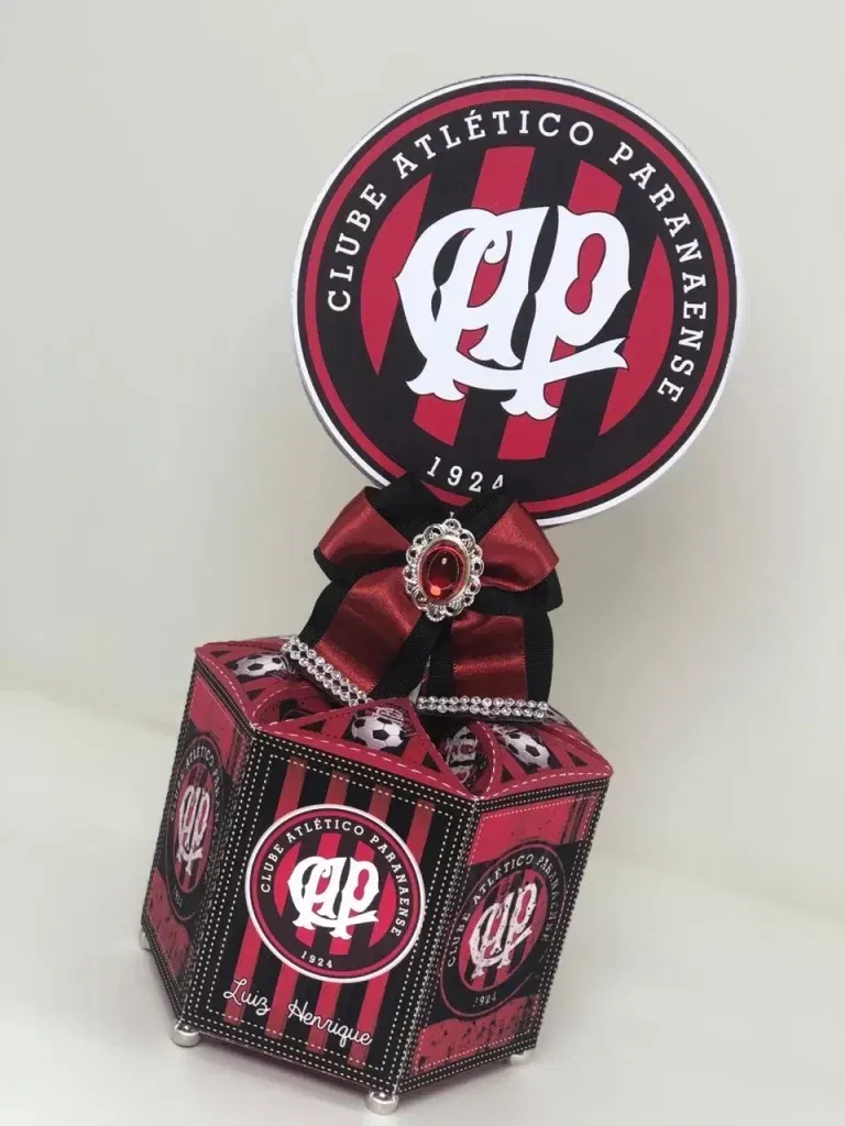 Moldes de decoração Atlético Paranaense para fazer em casa. Arquivo de corte, topper e festas.