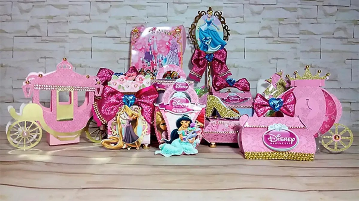 Decoração Princesas Disney em 3D. Arquivo de corte, topper e festas.