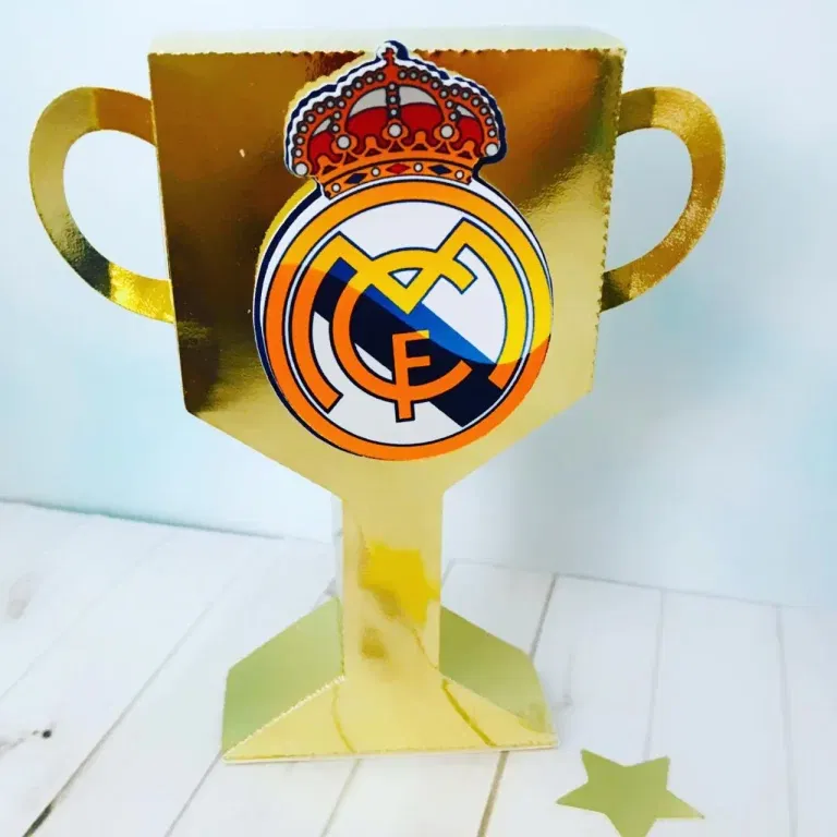 Moldes de decoração Real Madrid para fazer em casa. Arquivo de corte, topper e festas.