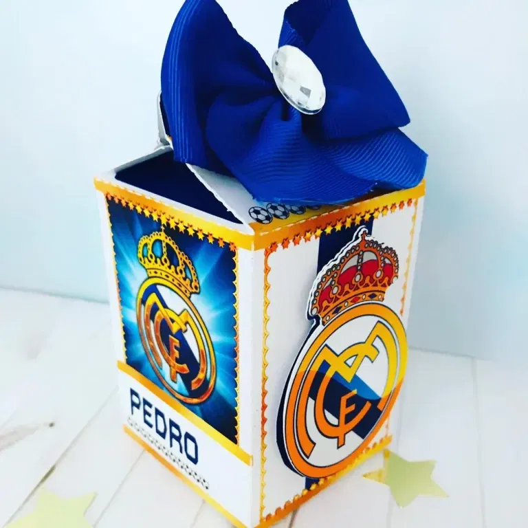 Arquivo de corte Real Madrid em Studio e Pdf. Decoração, topper, temas e festas.