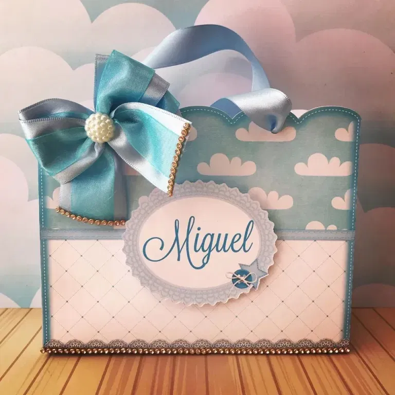 Kit profissional de decoração ursinho baloeiro. Topper, temas, festas e arquivo de corte.