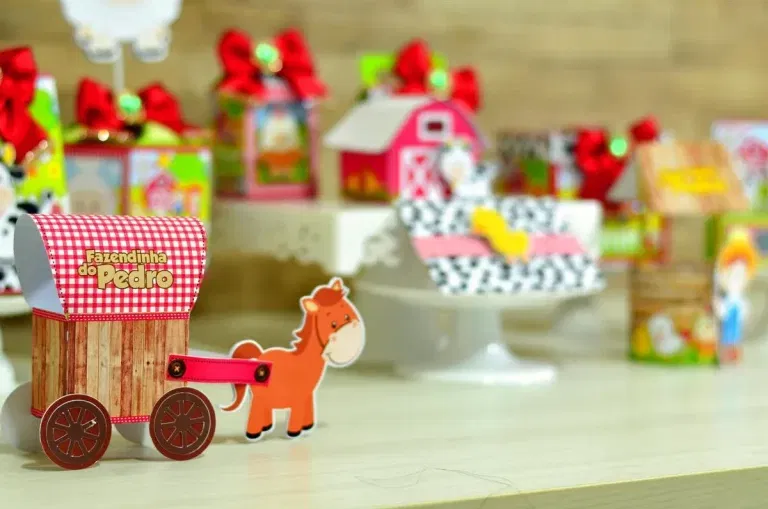 Moldes de festa fazendinha para baixar. Topper, decoração, temas.