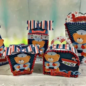 Decoração centro de mesa em camadas ursinho marinheiro. Topper, temas, festas e arquivo de corte.