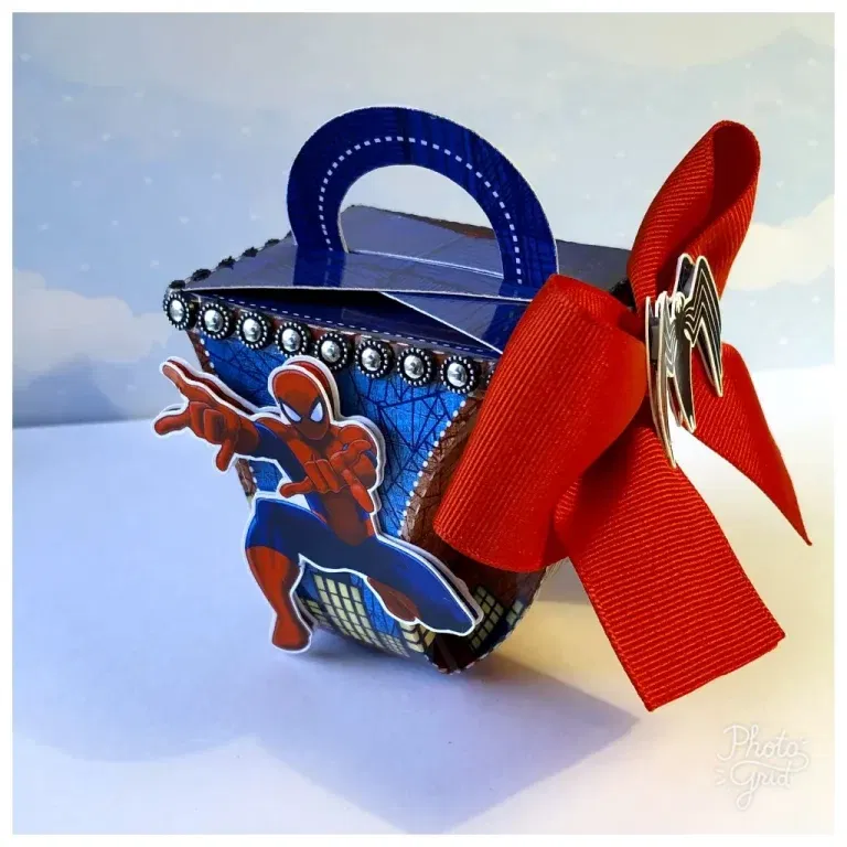 Download de arquivo de corte Homem Aranha. Topper, decoração e temas.