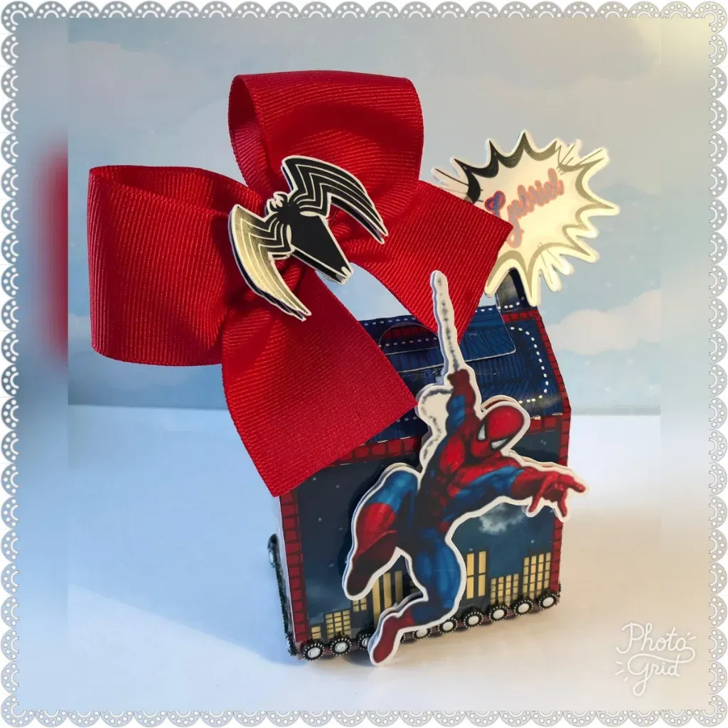 Kit decoração tema Homem Aranha em Studio e Pdf. Topper, temas e festas.