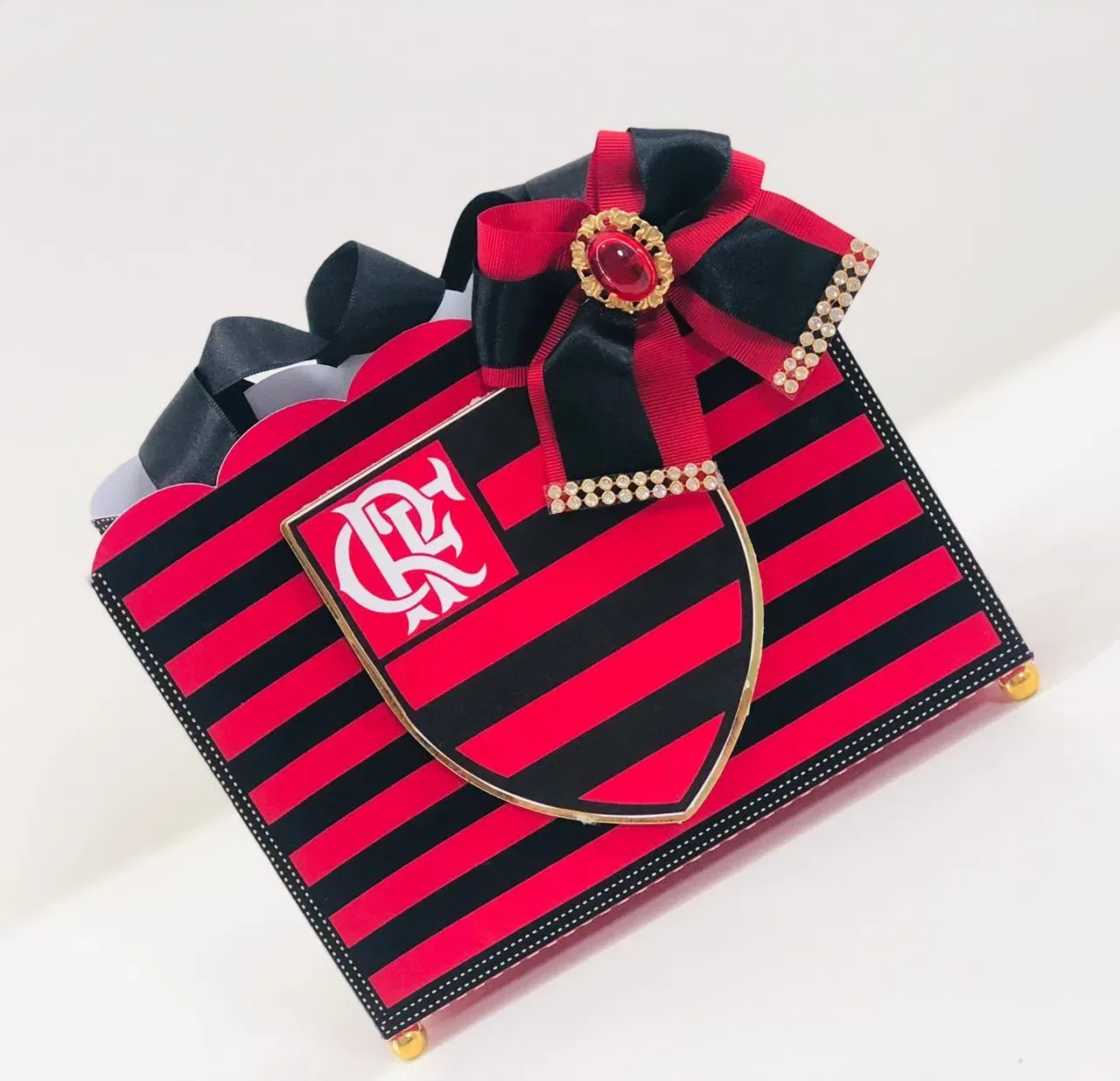 Download de arquivo de corte para decoração de aniversário do Flamengo. Topper, temas e festas.