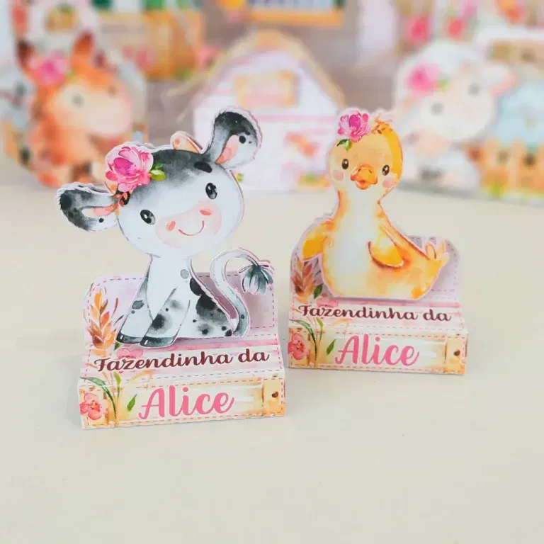 Moldes de decoração luxo fazendinha rosa personalizada. Topper, temas, festas.