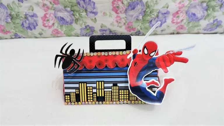 Download de arquivo de corte Homem Aranha para festa em casa. Topper, decoração e temas.