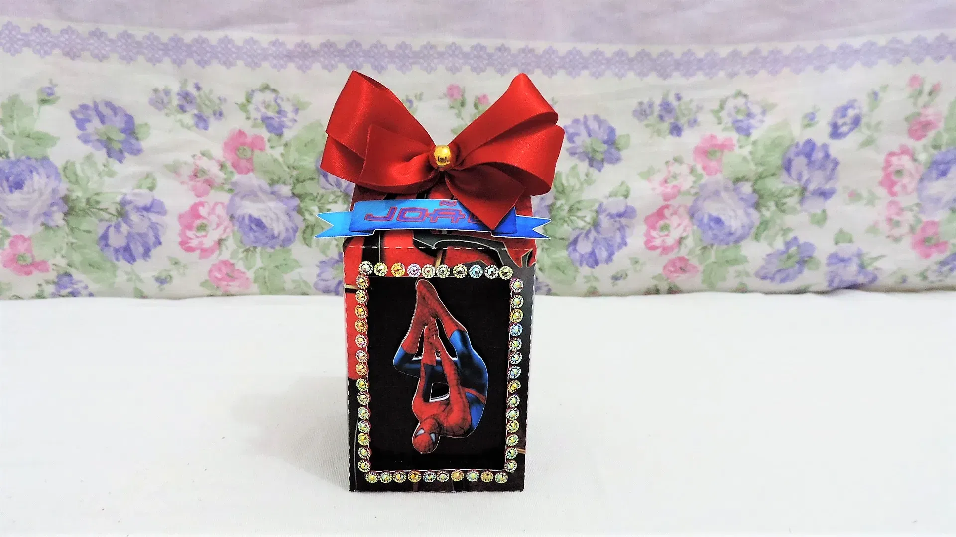Arquivo de corte de festa em casa Homem Aranha para Studio. Decoração, topper, temas e festas.
