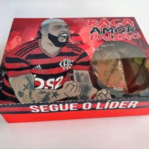 Arquivo de corte Mini Confeiteiro Flamengo para a Páscoa em Studio. Decoração, temas, topper e festas.