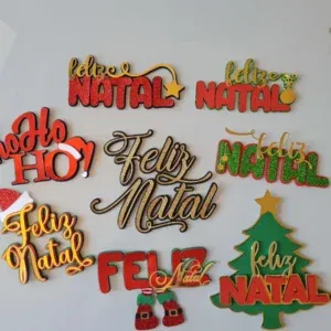 Arquivo digital tema Feliz Natal no formato Studio para topo de bolo e decoração de festa natalina para imprimir e recortar.