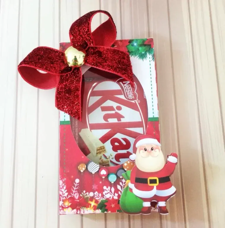 Conjunto de arquivos digitais tema Natal para imprimir e recortar nos formatos Studio e PDF para topo de bolo e itens de decoração.