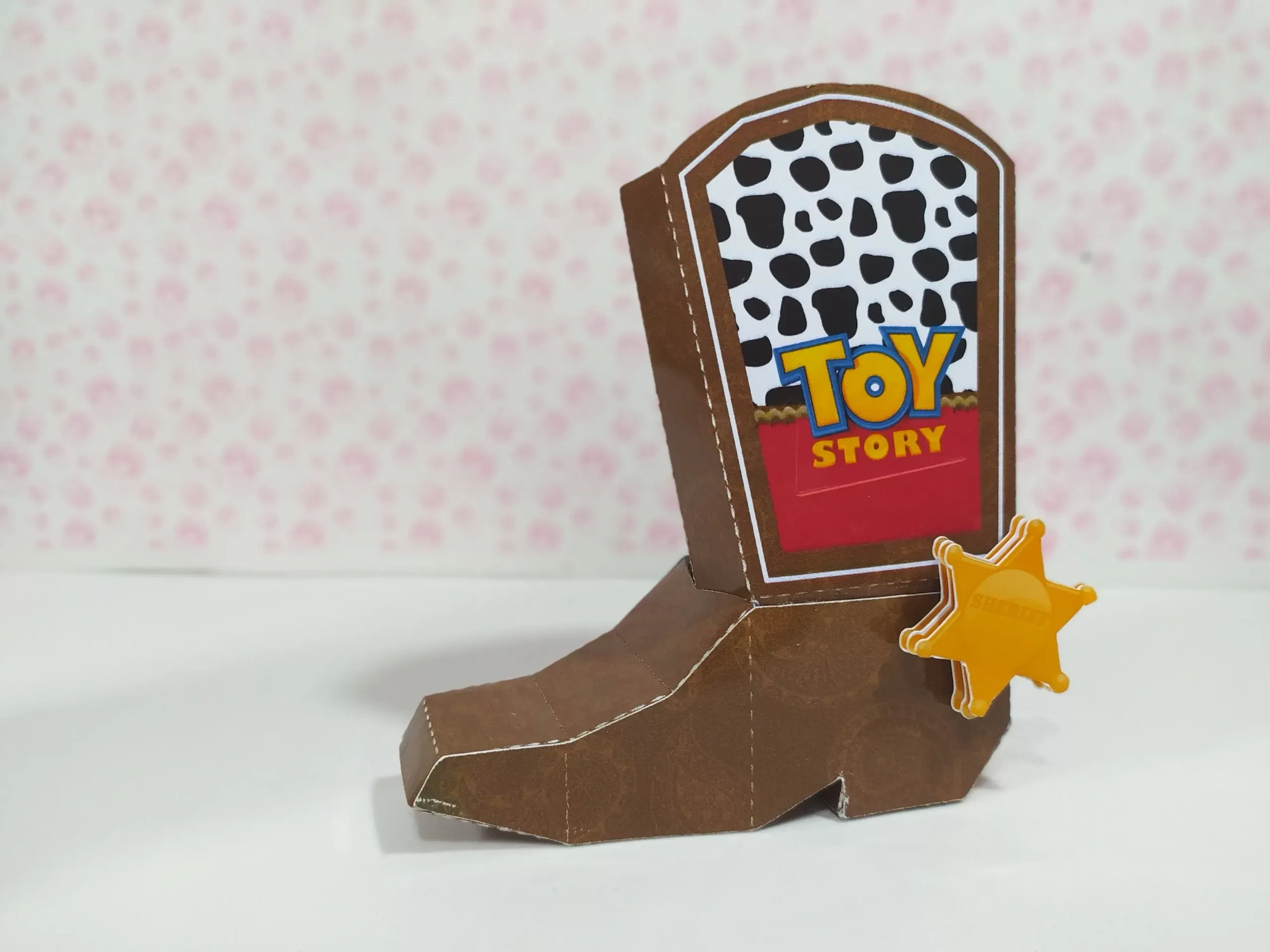 Arquivo de Toy Story para recortar nos formatos PDF, PNG e Studio ideal para decoração de mesas e aniversários infantis.