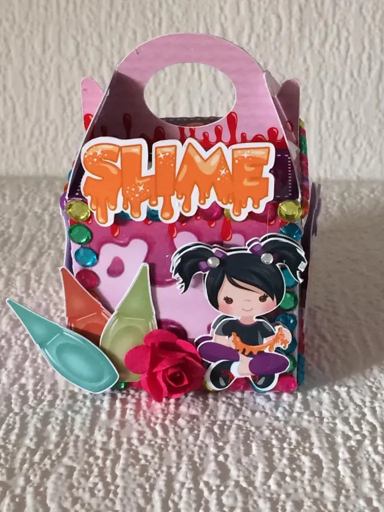 Arquivo de Slime para recortar nos formatos PDF e Studio ideal para decoração de mesas e festas de aniversário.
