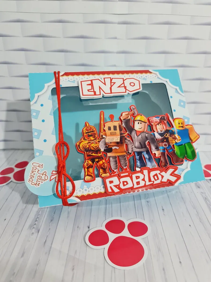 Arquivo digital em formato de controle gamer tema Roblox nos formatos Studio e PDF para imprimir e recortar na Silhouette ou tesoura.