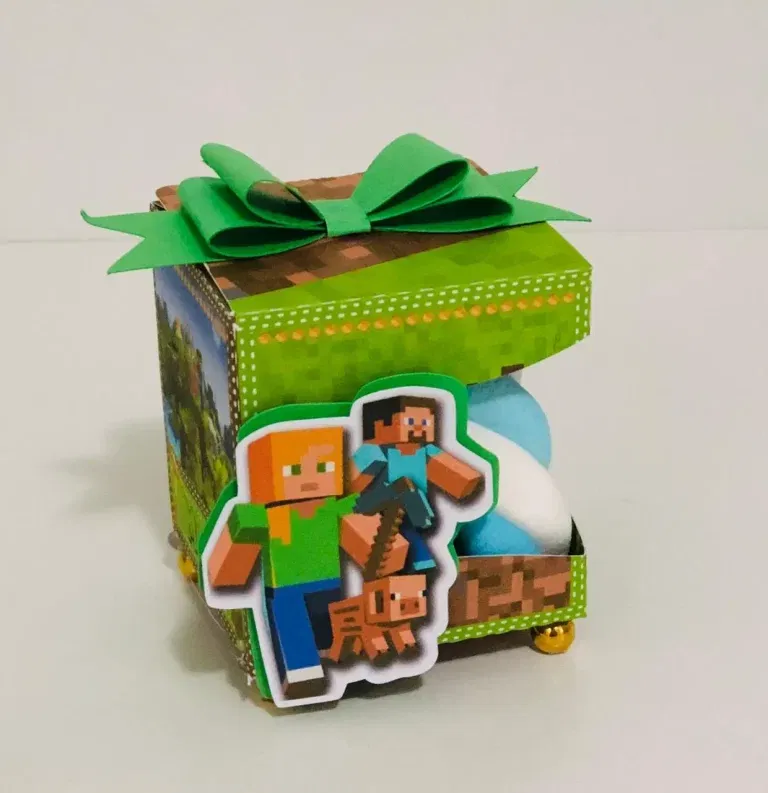 Arquivo digital de corte tema Minecraft nos formatos Studio e PDF para máquinas Silhouette ou tesoura, ideal para decoração de festas e personalizados infantis.