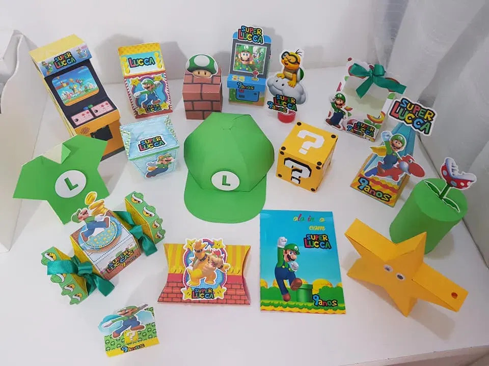 Arquivo digital tema Super Mario no formato Studio para Silhouette, ideal para topo de bolo e itens de decoração para festas.