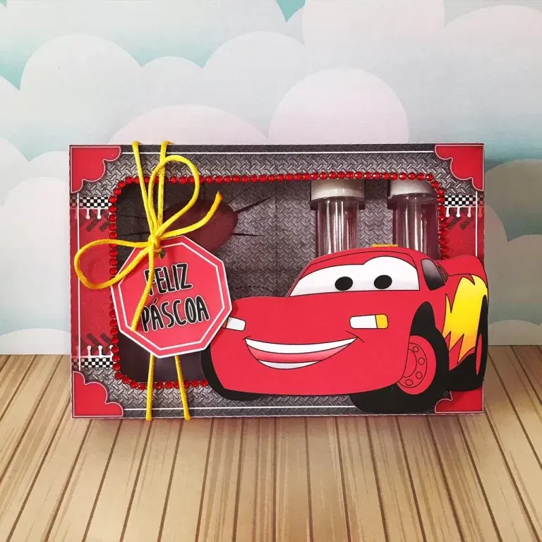 Arquivo de corte digital kit mini confeiteiro tema Carros Disney nos formatos Studio e PDF para máquinas Silhouette ou tesoura, ideal para lembrancinhas de Páscoa ou aniversários.