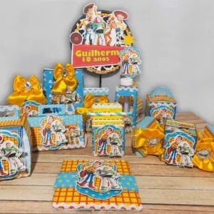 Arquivo digital para painel redondo tema Toy Story nos formatos Studio e PDF para imprimir e recortar em tamanho grande para festas.